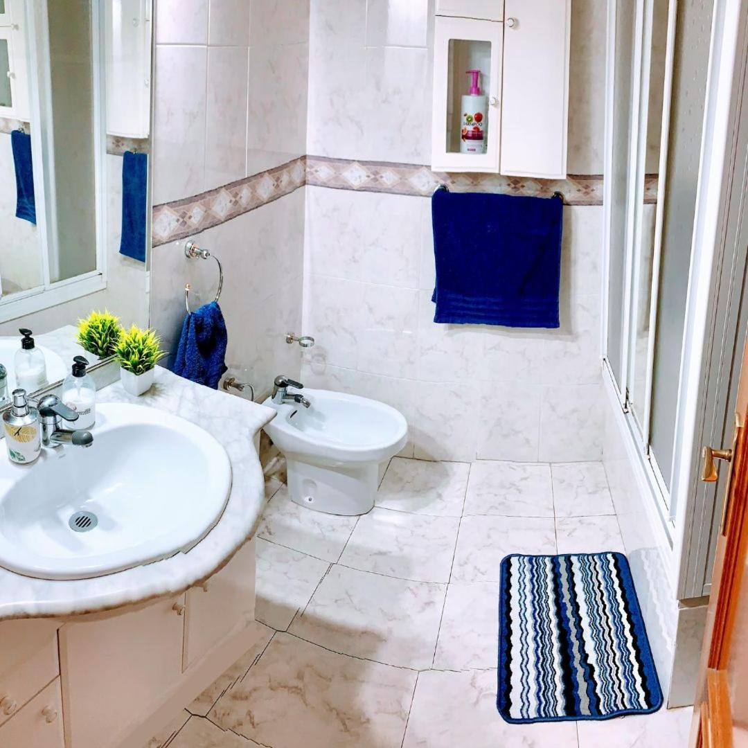 דירות Apartamento Compartido Con Vista Al Puerto ולנסיה מראה חיצוני תמונה